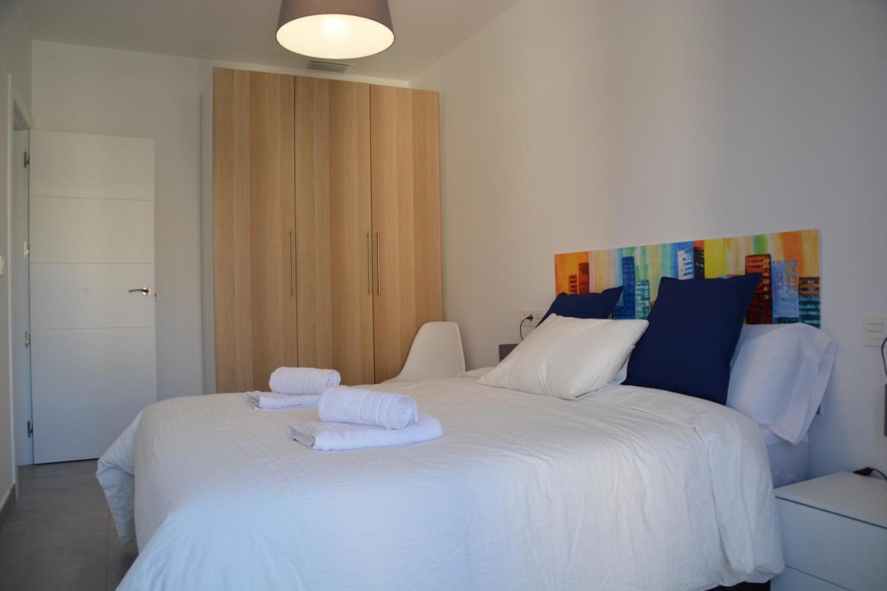 Luminoso Y Moderno Apartamento En El Centro Granada Esterno foto